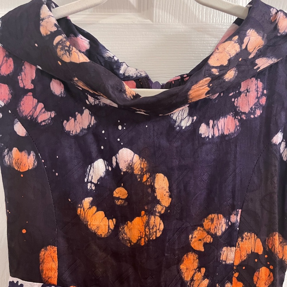 Busayo. Dre Dress - Picture 5 of 8